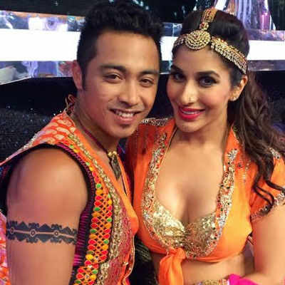 Sophie Choudry gives a surprise with her 'Ghaati-Jive'