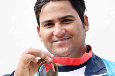 Asab wins bronze medal in men's double trap