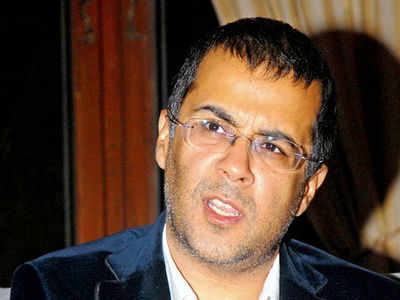 Chetan Bhagat and other celebs get caught up in a social crossfire over Gaza controversy