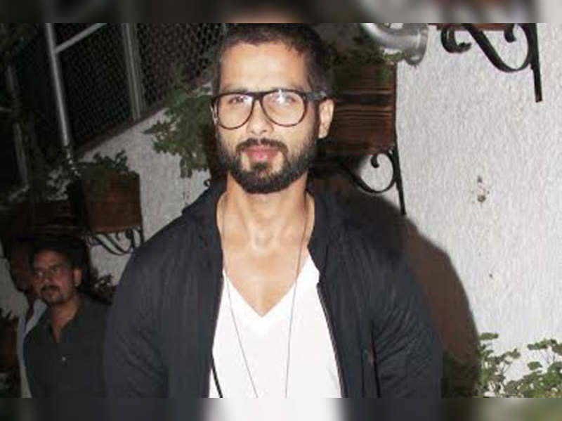 Shahid Kapoor flooded with praises for Haider | Hindi Movie News - Times of  India