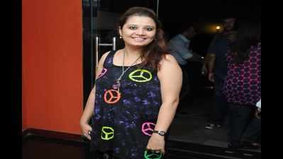 Anu throws birthday party at Towoli in Hyderabad