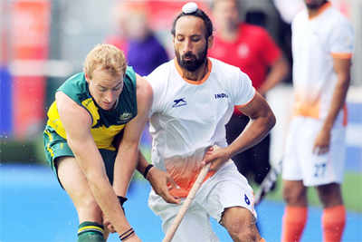 Sardar Singh reprimanded for "inappropriate physical conduct"