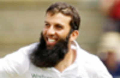 We allowed Moeen Ali to dominate: Dhoni