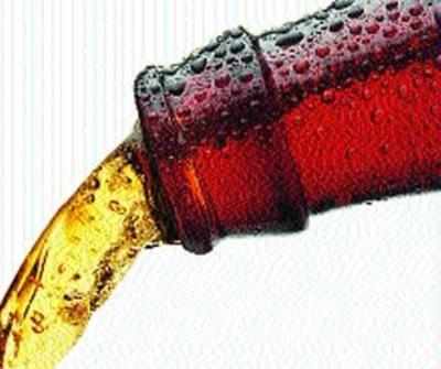 ‘Booze bracelets’ to monitor binge drinkers in UK