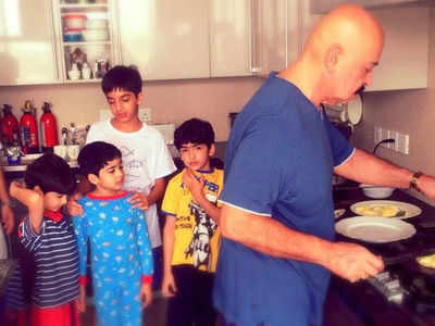 Who is cooking in Hrithik Roshan’s kitchen?