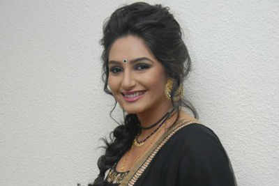 Ragini Dwivedi steals the show at Namaste Madam audio launch in Bangalore