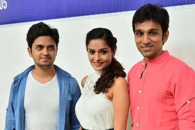 Bey Yaar theatrical trailer launched at Cinepolis Ahmedabad