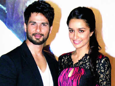 Shahid Kapoor took Shraddha Kapoor for a horse ride in the snow