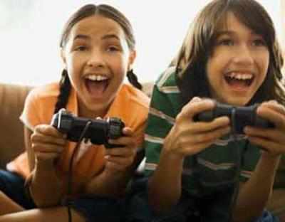 Playing video games daily for less than an hour benefits kids
