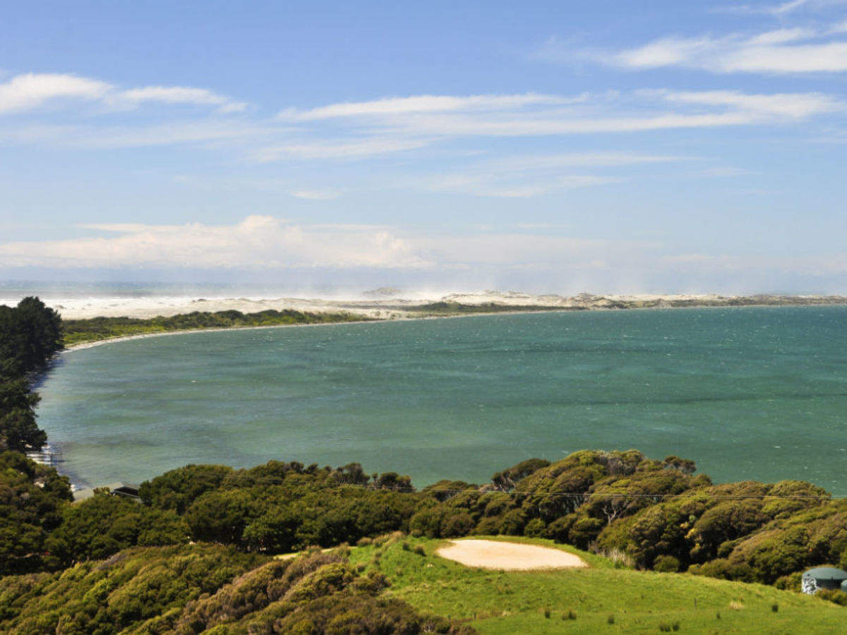 Farewell Spit In New Zealand 