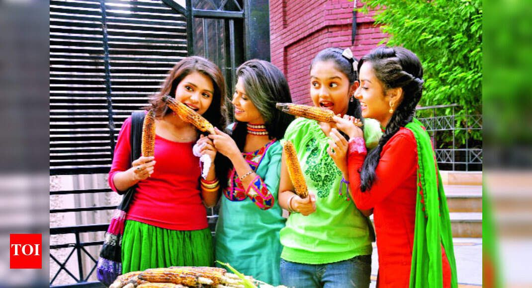 Shastri Sisters visit hometown Kanpur - Times of India