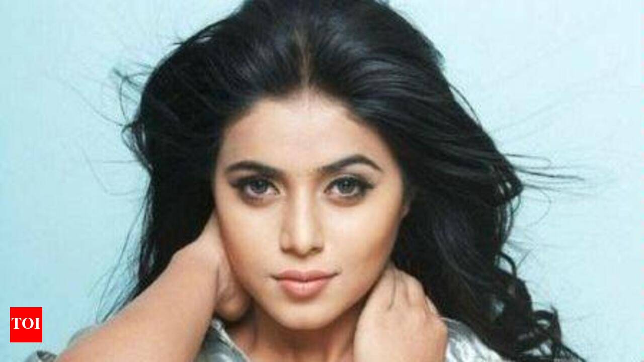 Poorna to join Avunu 2s cast | Telugu Movie News - Times of India