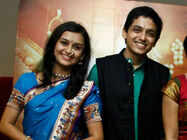 Amey Wagh supports Rama Madhav actors