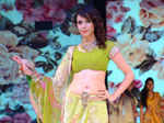 Divyanka, Taapsee @ Fashion show
