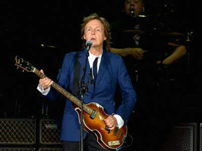 Paul McCartney married couple during concert in Phoenix