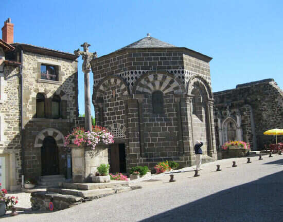 Saint Michel d'Aiguilhe&mdash;the chapel on a volcanic plug