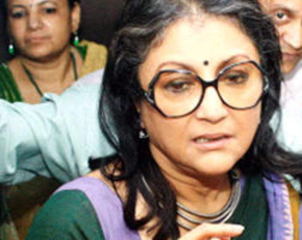 
Will fully co-operate in investigations regarding Saradha scam: Aparna Sen

