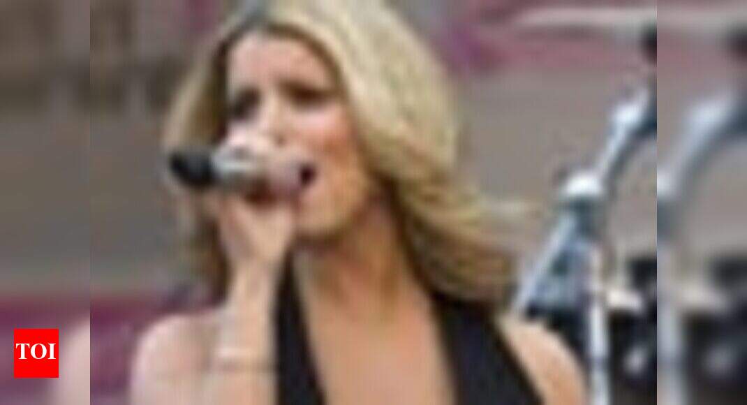 Jessica flaunts fuller figure at gig | English Movie News - Times of India