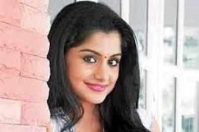 Meera Nanda to romance Asif in her next