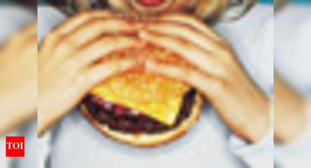 'Fast foods contain excess salt' - Times of India