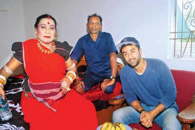 Ranbir Kapoor gets clicked with Teejan Bai