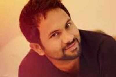 Vineeth is a different person as an actor: Aju Varghese