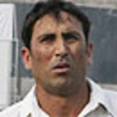Younis asks PCB to hold conditioning camp