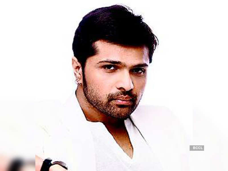 Himesh's real hair show-off | Hindi Movie News - Times of India