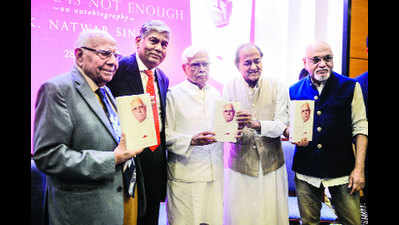 Ram Jethmalani attends Natwar Singh's autobiography launch in Mumbai