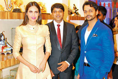 Esha Gupta inaugurated Fine Shine’s luxury gifting store recently in Jaipur