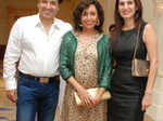 Deepak,Vinita-and-Shaira_re.jpg