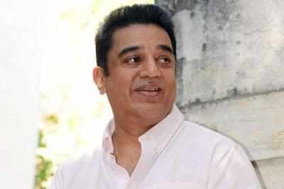 It is Kamal, not Crazy Mohan, who has penned the dialogues for Uttama Villain