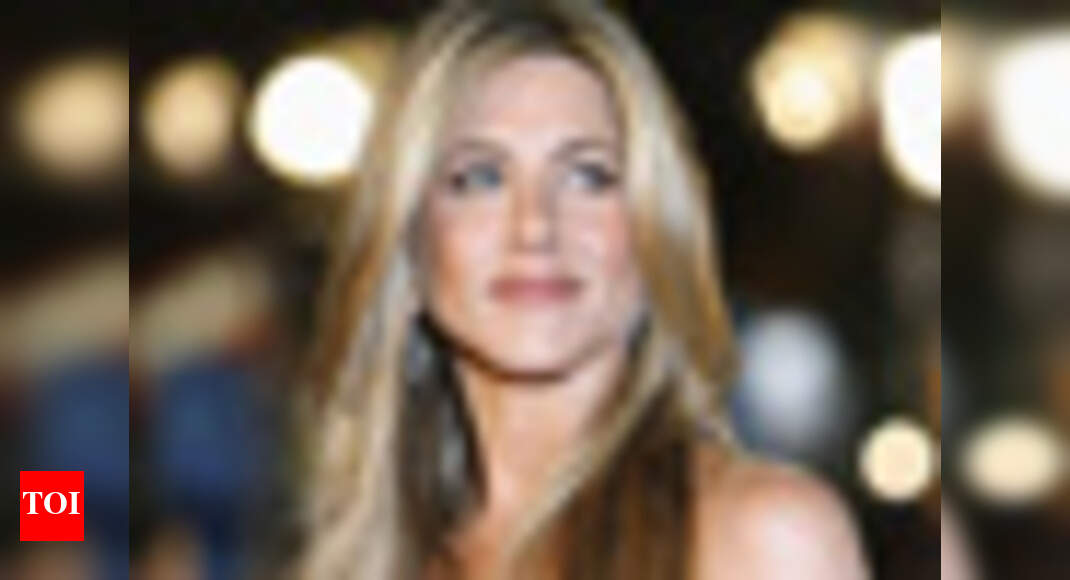 Mayer says Jennifer should stick to him | English Movie News - Times of ...