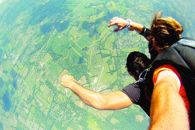 Manav Gohil learns to skydive in Jersey