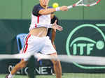 Somdev knocks Lajovic out