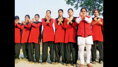 Lucknow's Red Brigade to train girls at IIT-BHU in self-defence