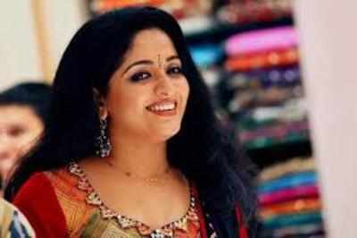 Kavya Madhavan brushes up driving skills for She-Taxi