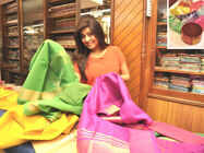 Gargee RoyChowdhury goes Puja shopping