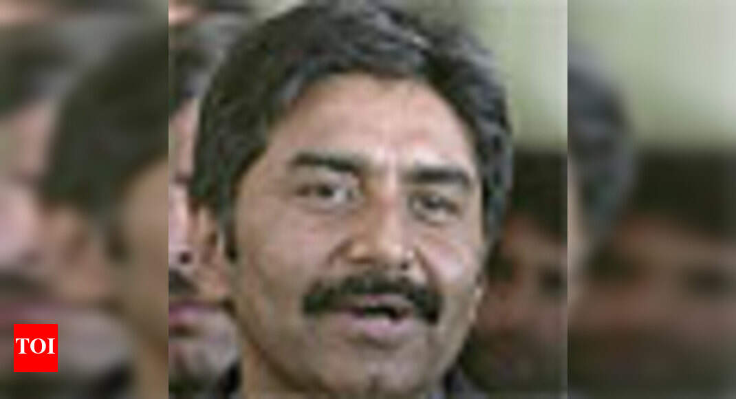 Miandad returns to PCB more powerful, better paid | New Zealand in ...