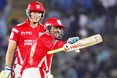 CLT20: Kings lord over Knights, book place in semis