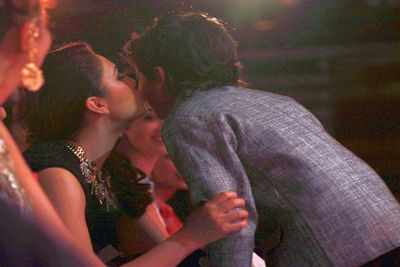Who is Huma Qureshi kissing?