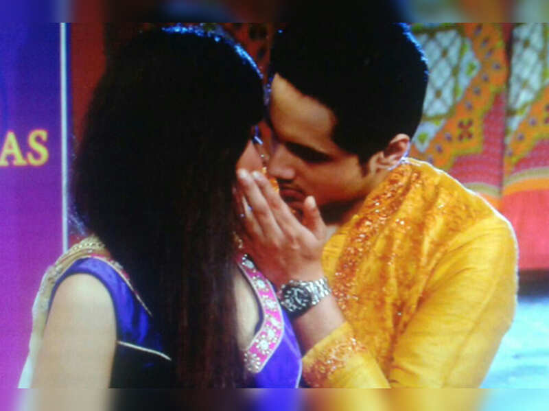 Lip kiss in Yeh Rishta Kya Kehlata Hai censored? Times of India