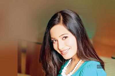 Preetika Rao’s director in love with her?