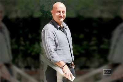 Happy New Year: Anupam Kher does an ‘Emotional Appearance’ in the film