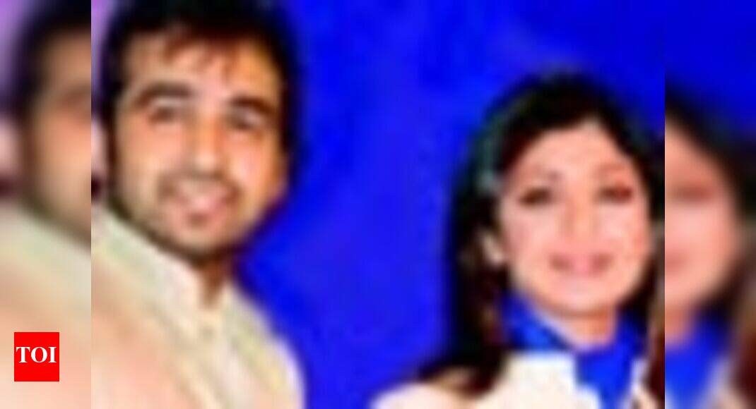 Shilpa, Raj's moms talk marriage! | Hindi Movie News - Times of India