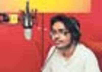 Anush wins Radio Mirchi's talent hunt