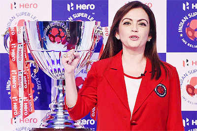 Trophy unveiled as ISL countdown gathers pace