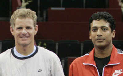 Bhupathi-Knowles finish runners-up at Barcelona Open