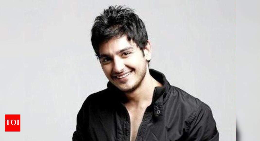 Ali Reza gets emotional - Times of India