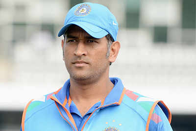 Dhoni backs Rahane as opener for World Cup